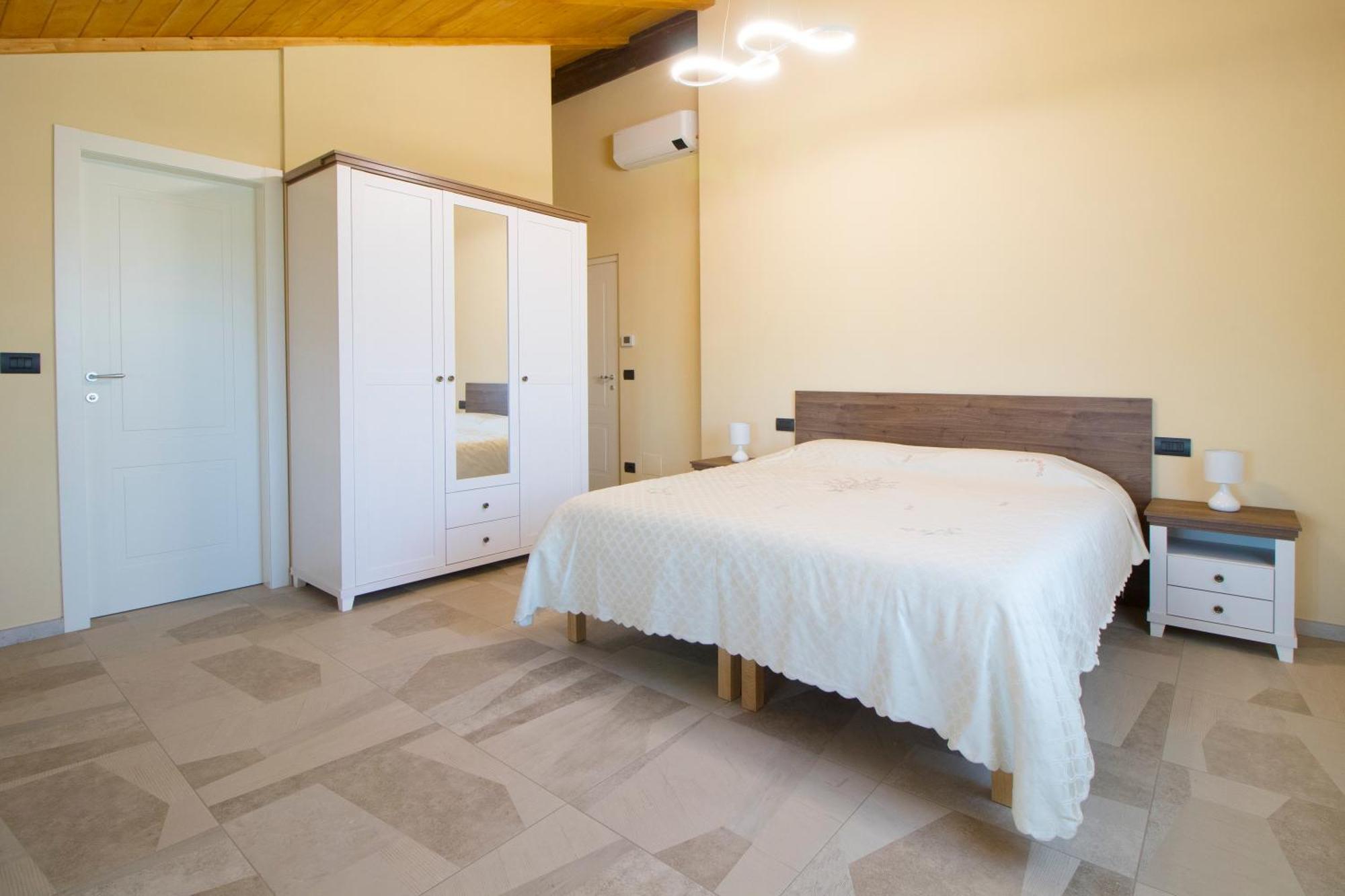 Agriturismo Cascina Reggio Castelnuovo  Екстериор снимка